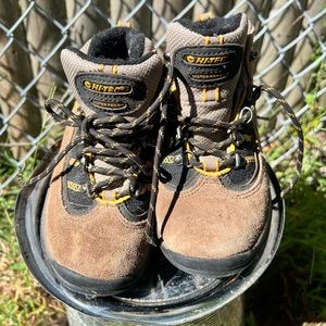 Hi-Tec Kids Unisex Hillside Waterproof Jr hiking Boot (Little Kids Size 1)